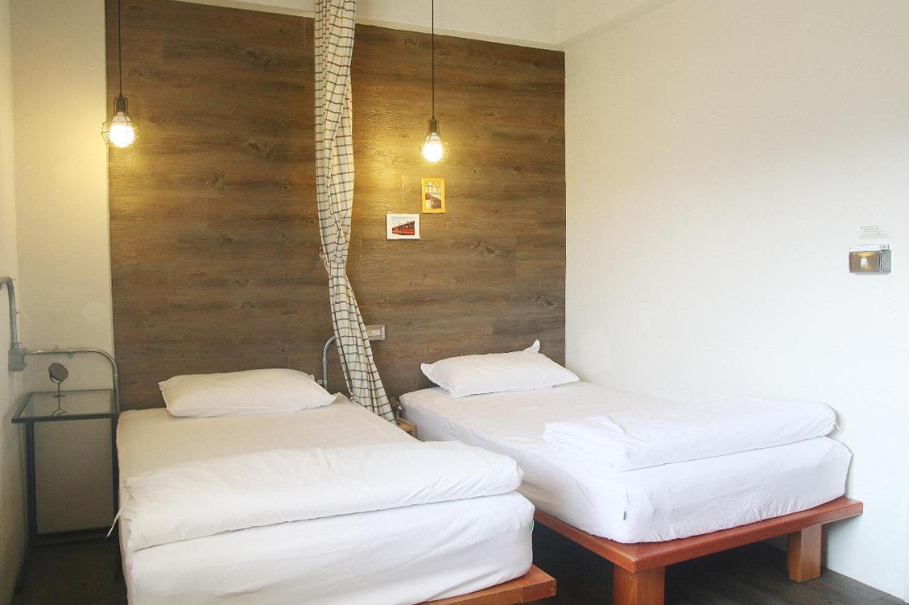 Cozy House Hostel Hualien Extérieur photo
