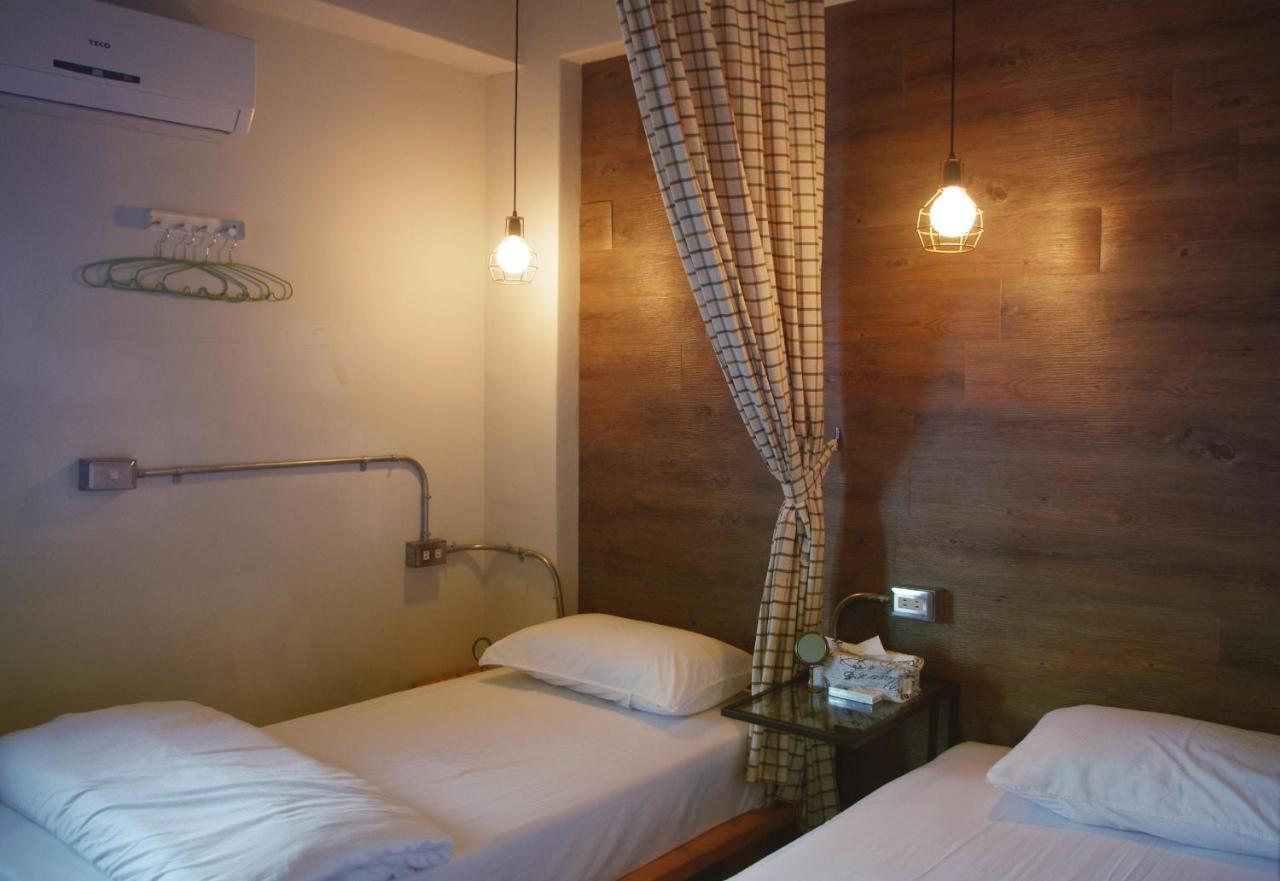 Cozy House Hostel Hualien Extérieur photo
